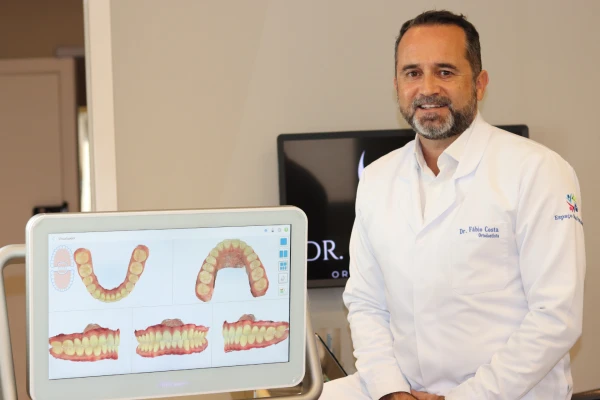 O sorriso que você merece, pode estar mais perto do que você imagina. Cada tratamento é planejado para melhorar não apenas a estética, mas também a confiança, o conforto e a qualidade de vida. Oral Multi Odontologia.
